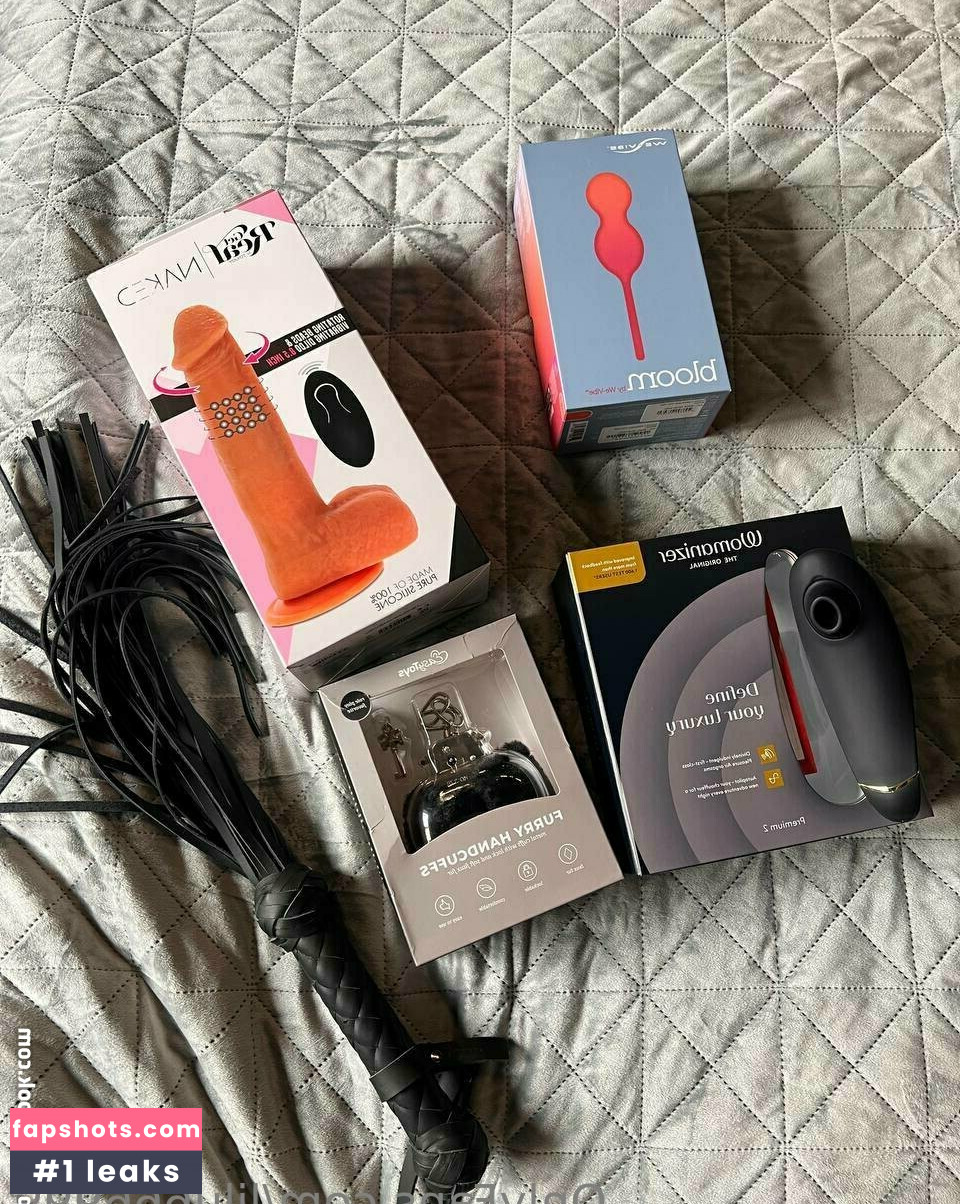 lilu666999 Nude Leaks OnlyFans Photos #11 - LeakJerk