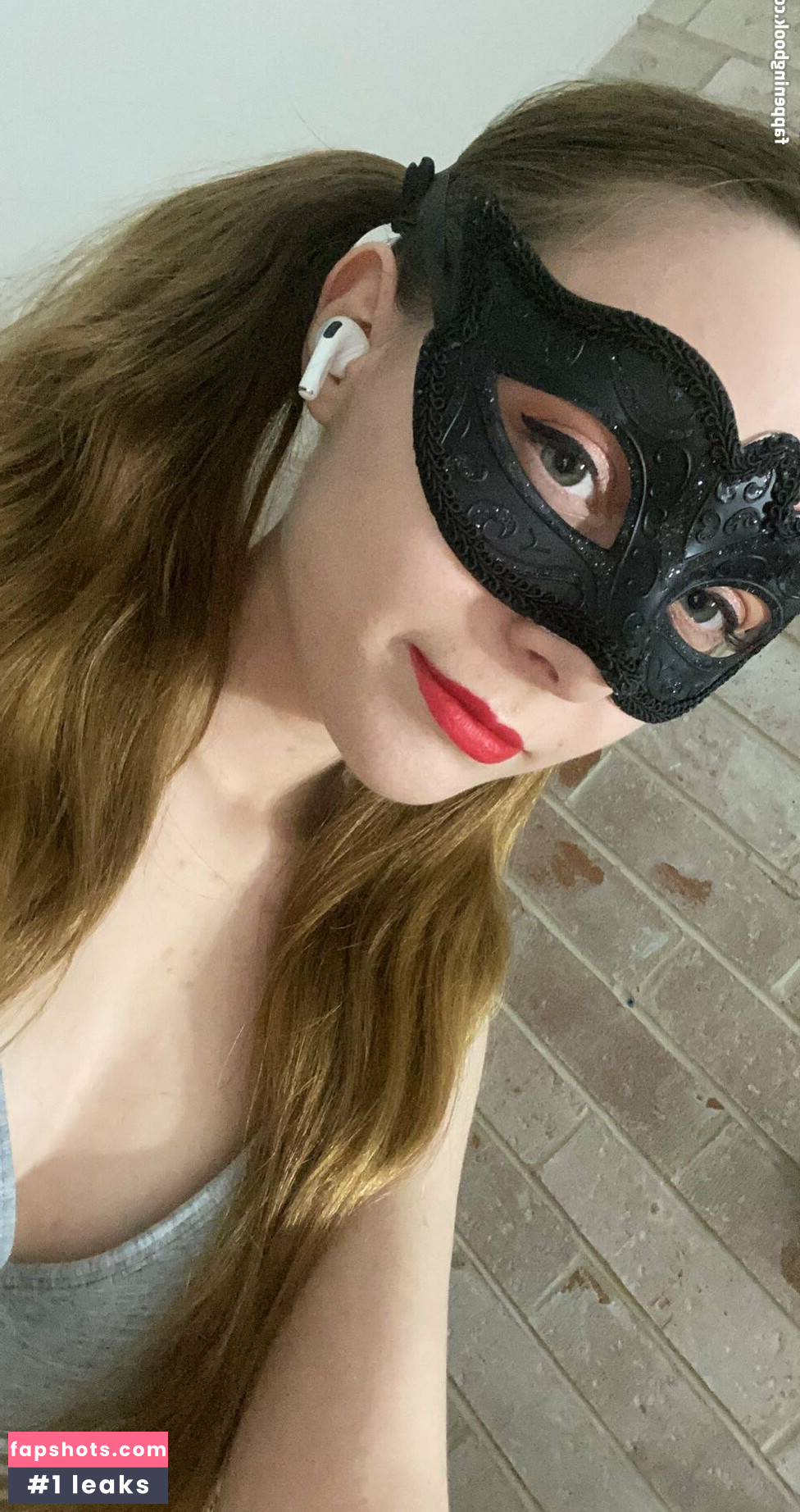 lily_brooke Filtración Desnuda OnlyFans Foto #18 - Fapshots