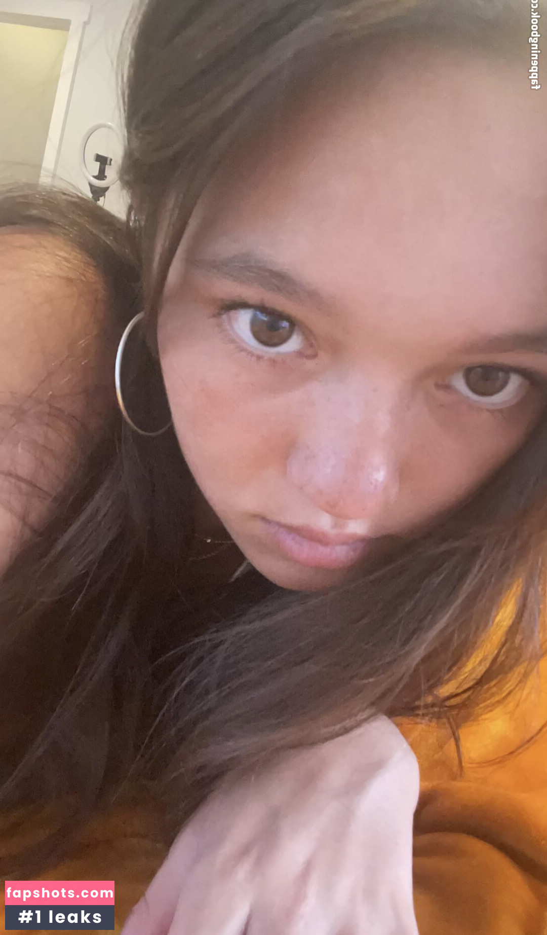 Lily Chee gallery photo #132