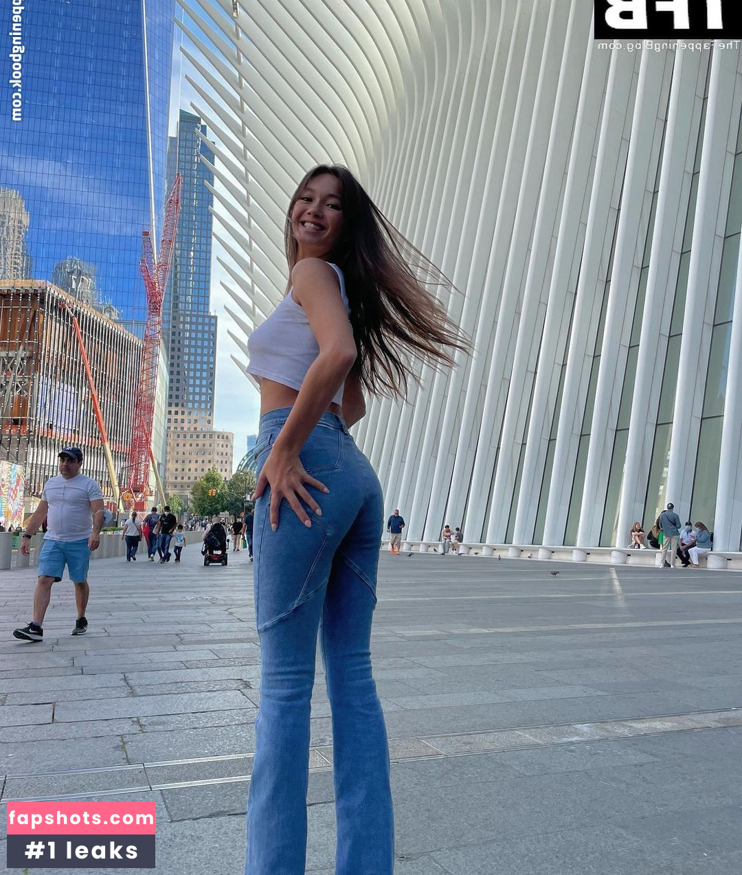 Lily Chee gallery photo #207