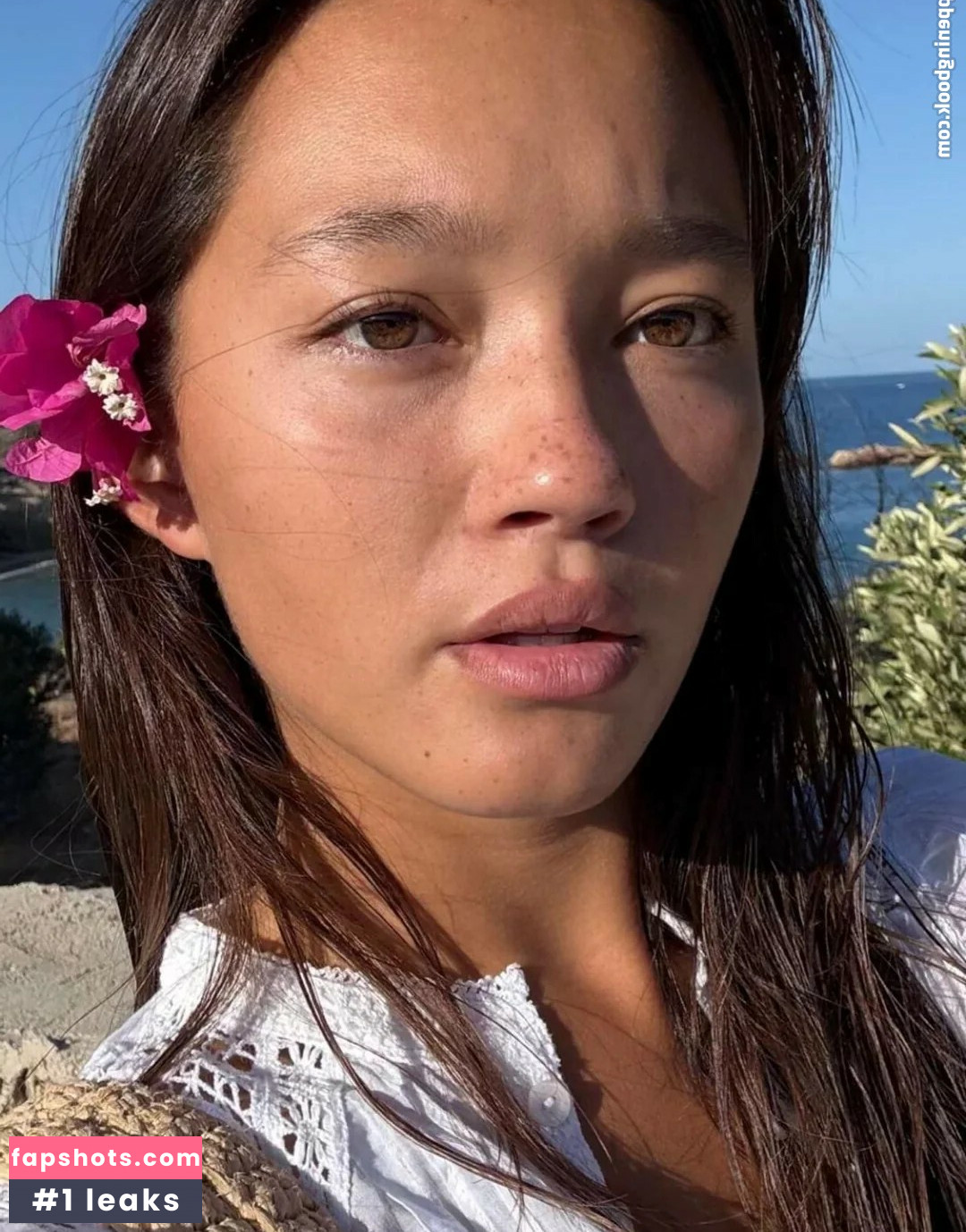 Lily Chee gallery photo #54