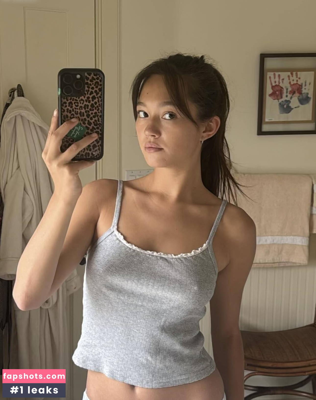 Lily Chee gallery photo #55