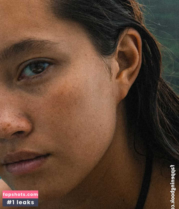 Lily Chee gallery photo #64