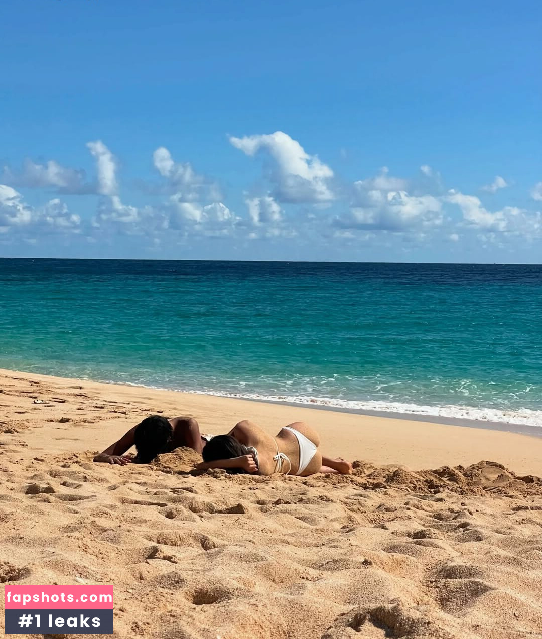 Lily Chee gallery photo #72