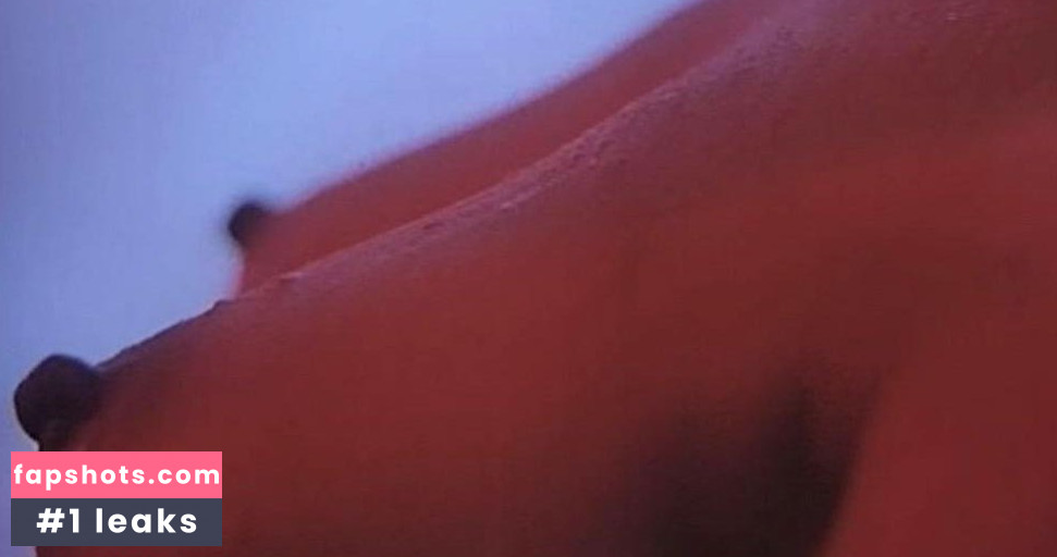 Lily Chung gallery photo #8