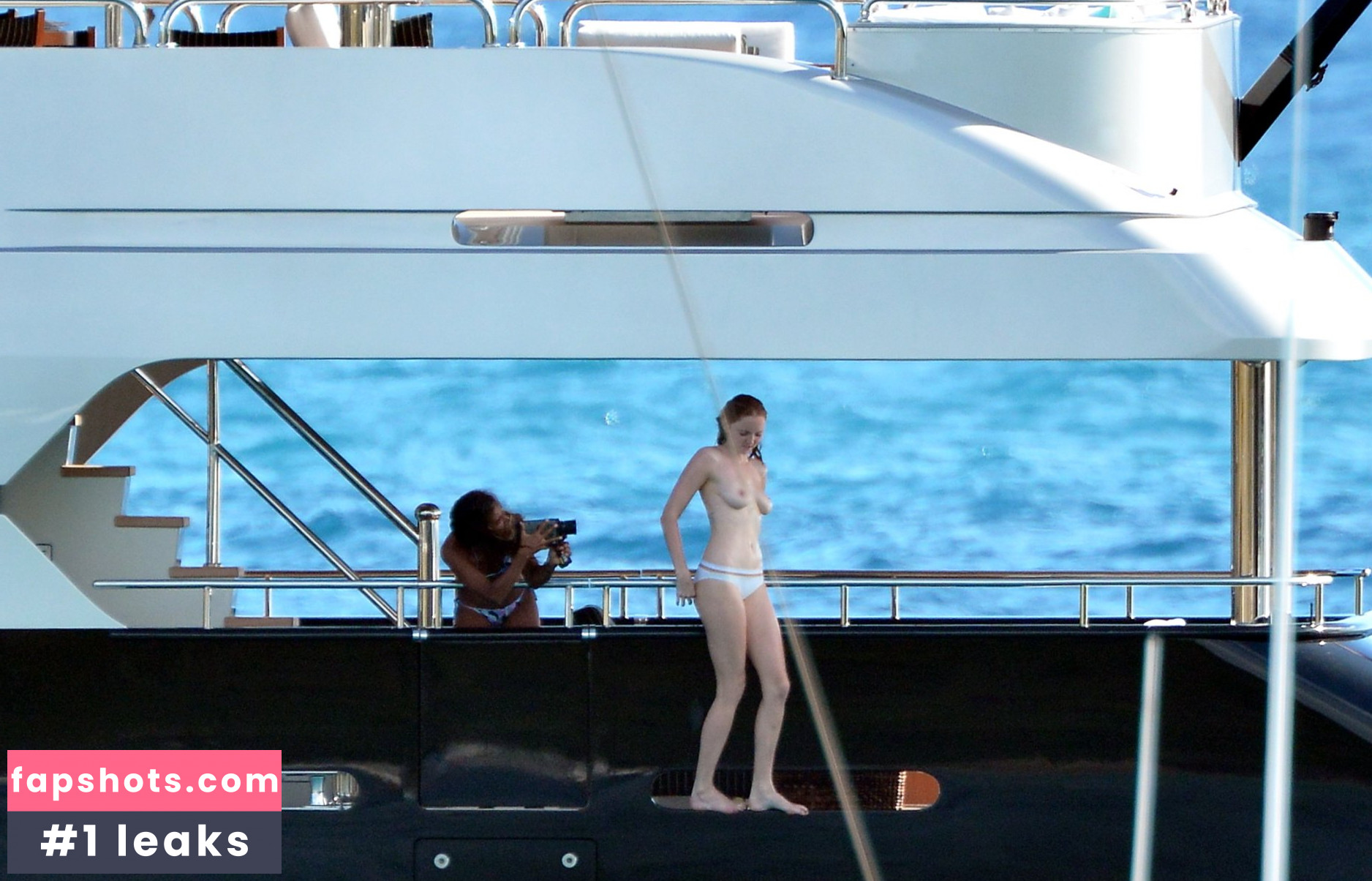 Lily Cole Filtración Desnuda OnlyFans Foto #106 - Fapshots