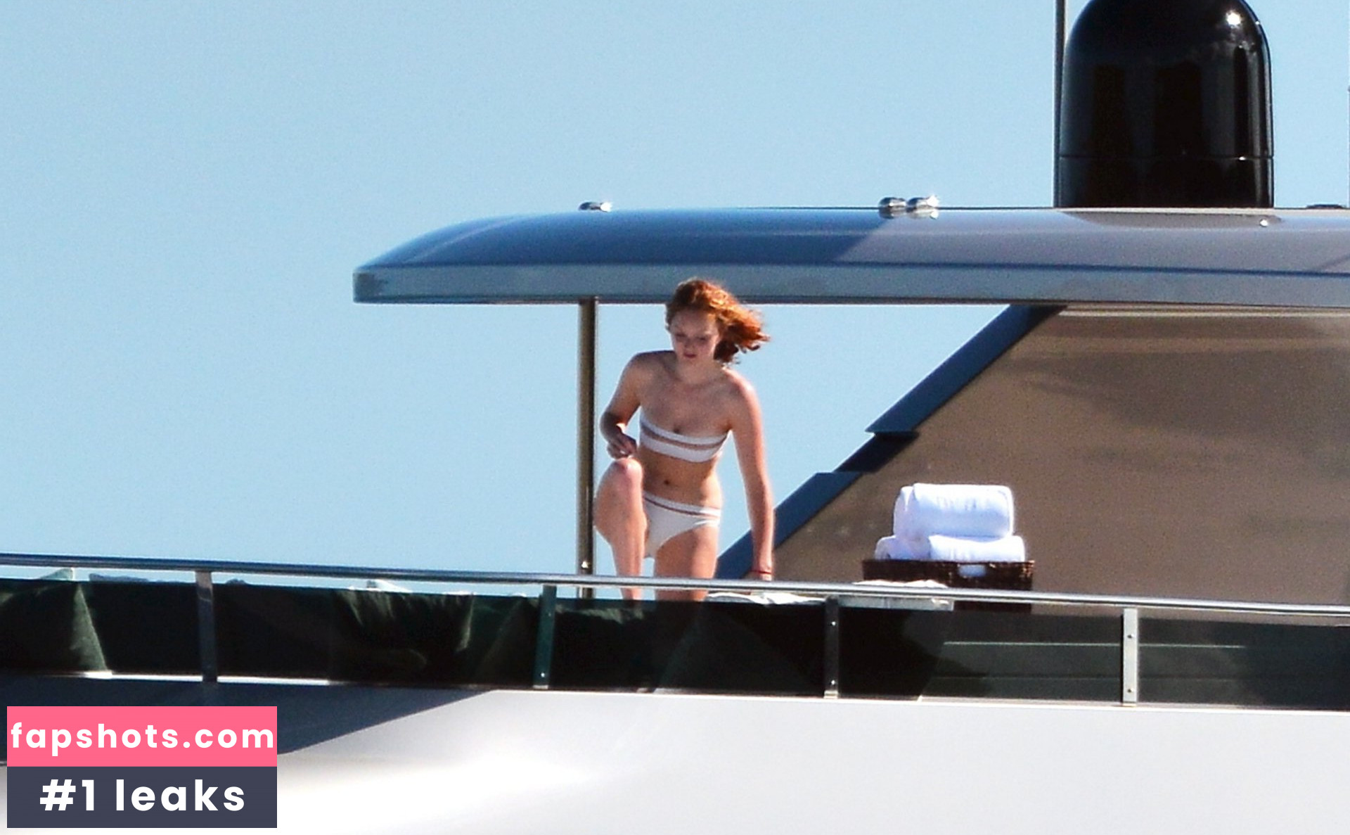 Lily Cole Filtración Desnuda OnlyFans Foto #89 - Fapshots