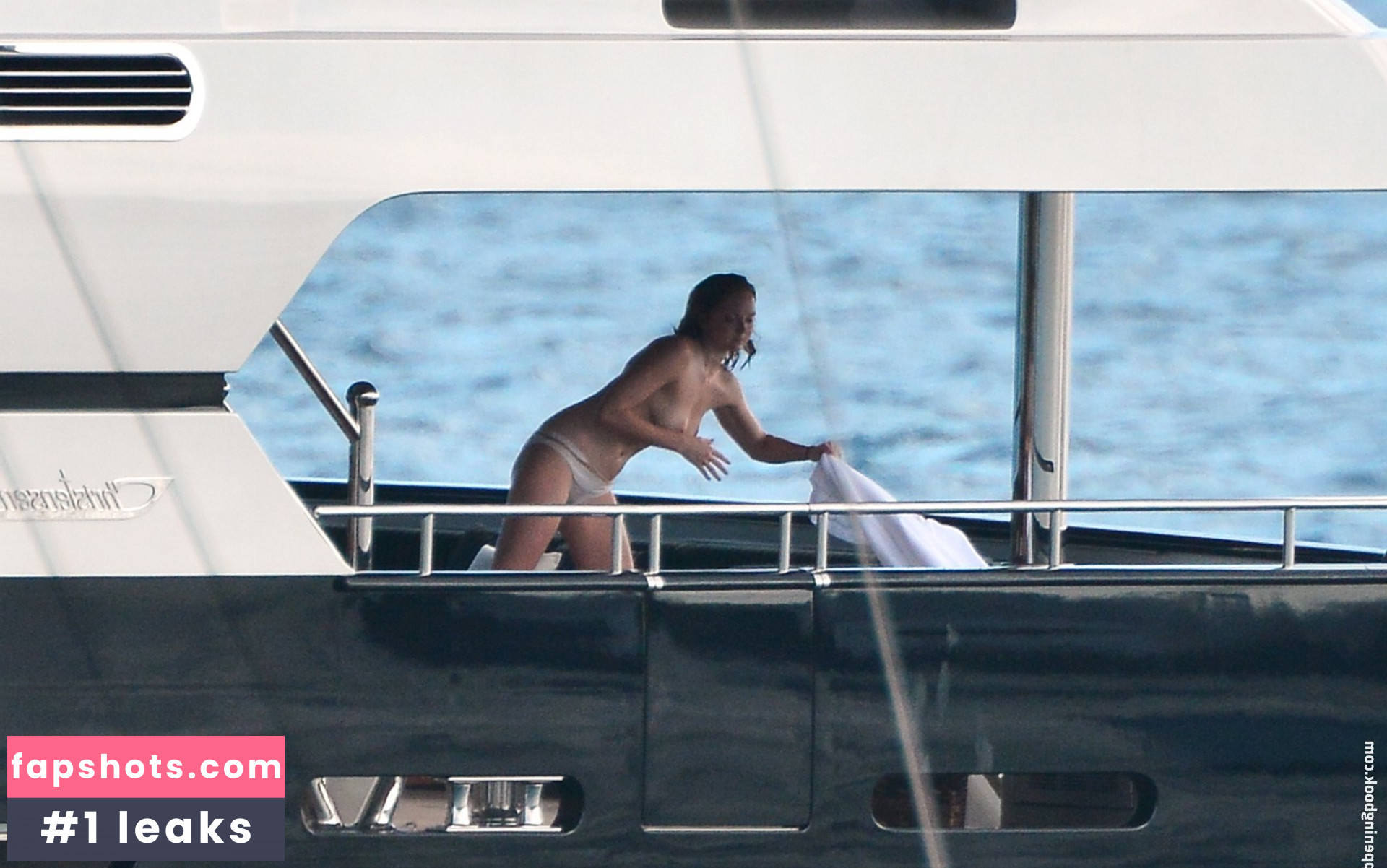 Lily Cole Filtración Desnuda OnlyFans Foto #96 - Fapshots