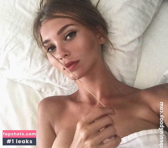 Lily Ermak gallery photo #135