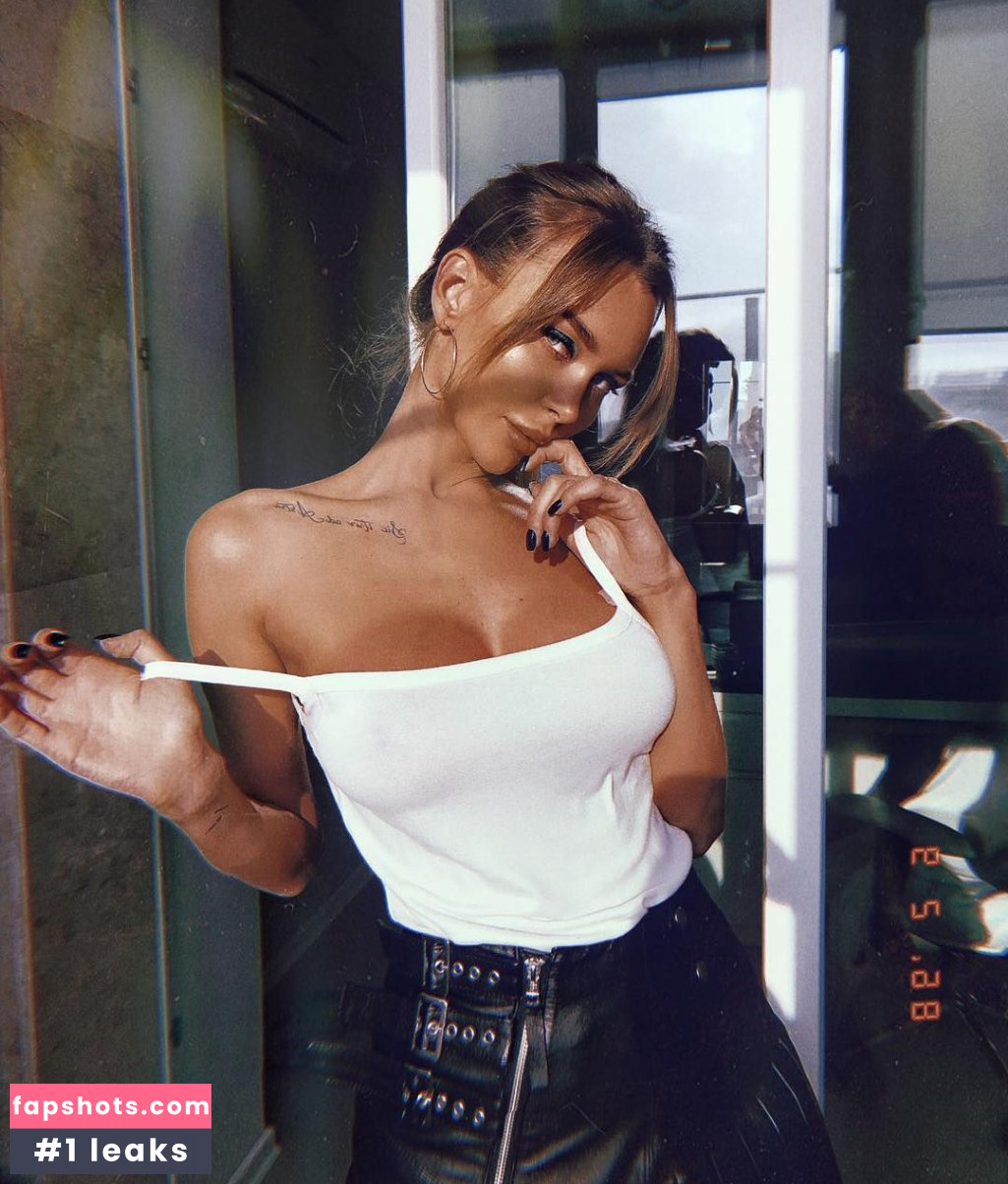 Lily Ermak gallery photo #152