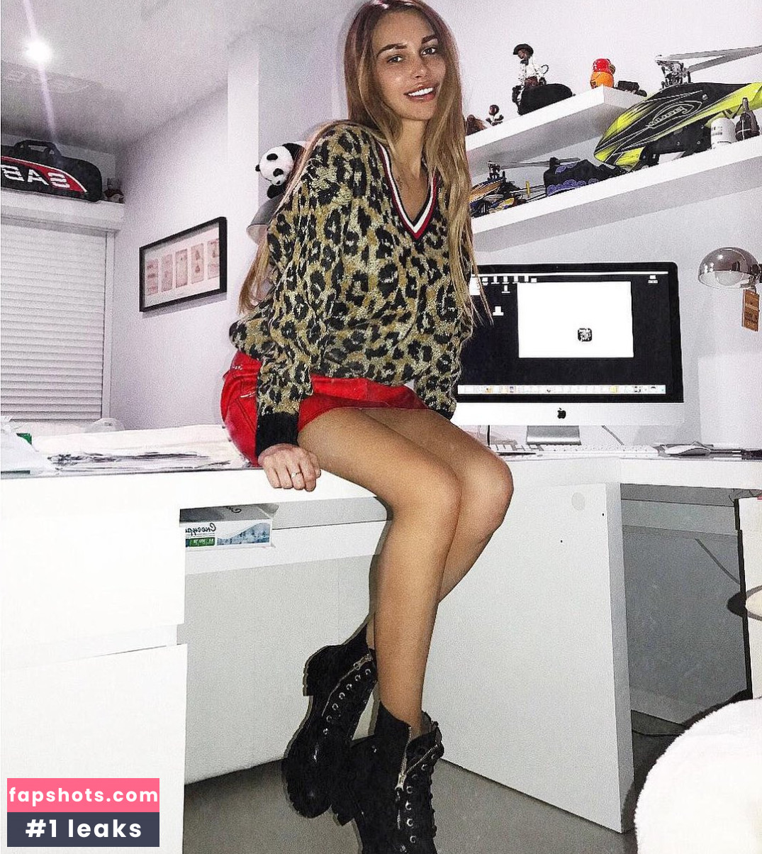 Lily Ermak gallery photo #168