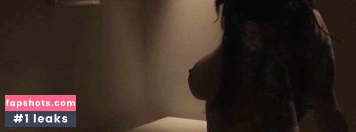 Lily Hex nude babe gallery