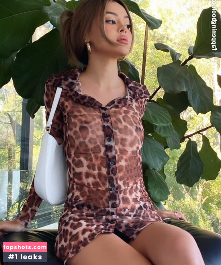 Lily Maymac gallery photo #24