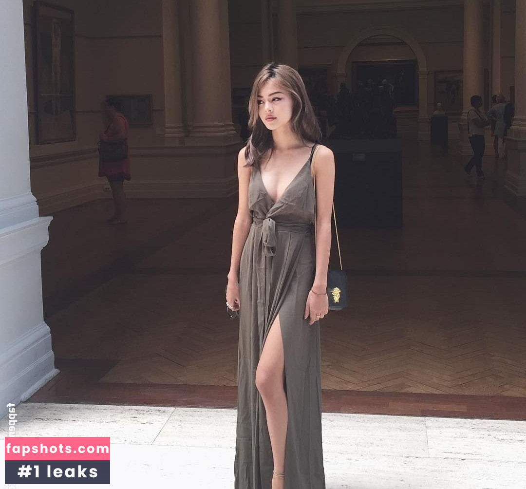 Lily Maymac gallery photo #35