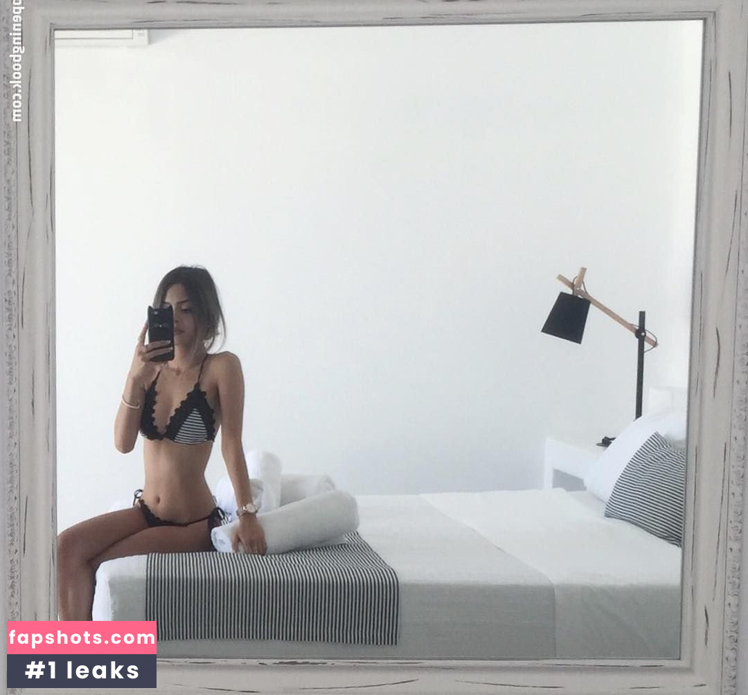 Lily Maymac gallery photo #41