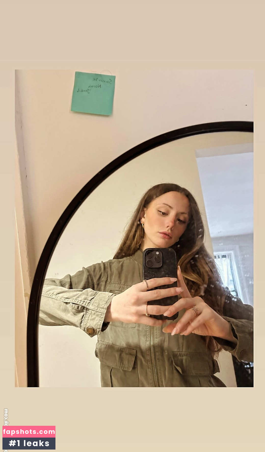 Lily Mo Sheen Filtración Desnuda OnlyFans Foto #11 - Fapshots