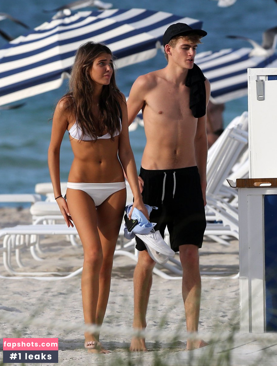 Lily Moulton gallery photo #17