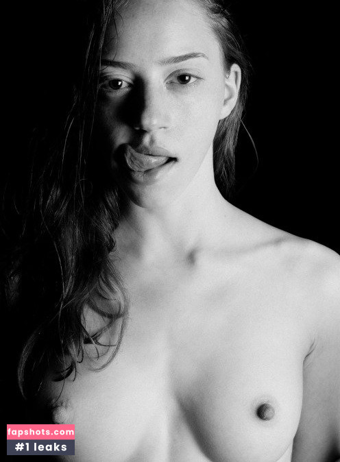 Lily Newmark Nude Leaks OnlyFans Photos #15 - LeakJerk