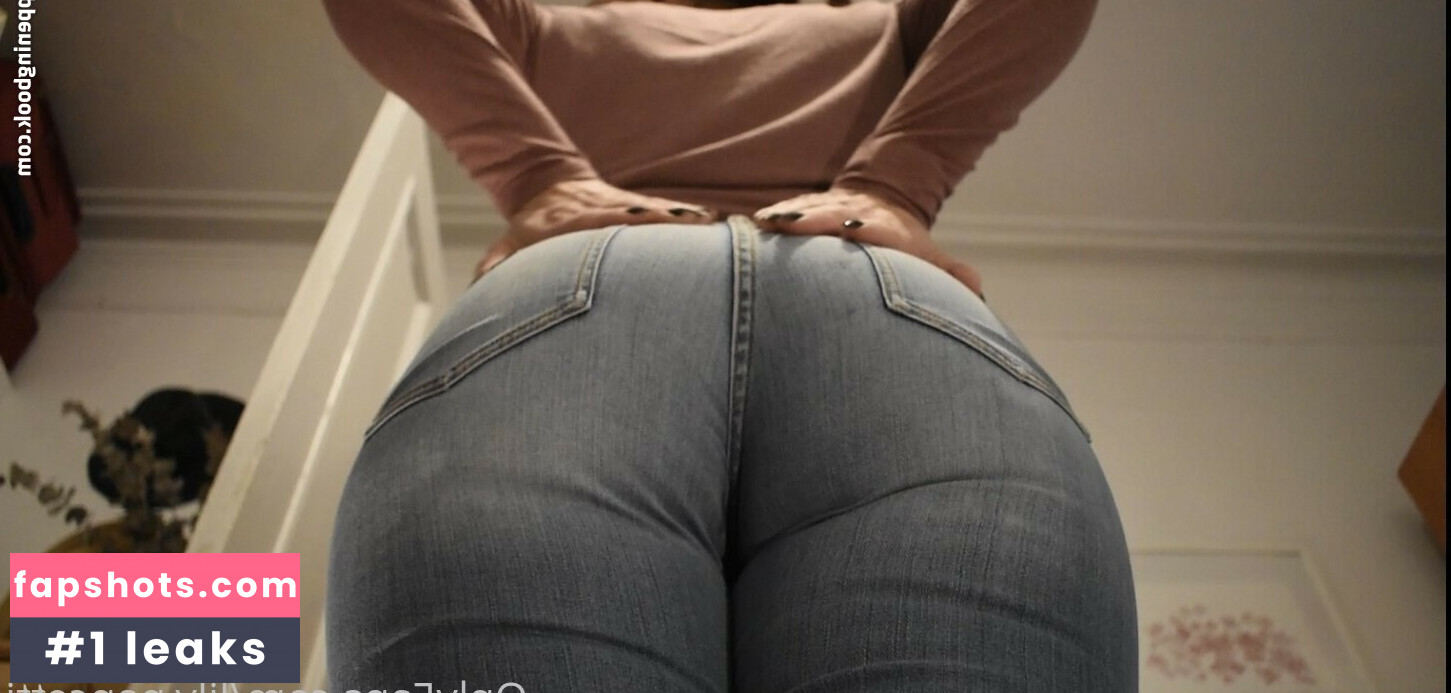 lily.pancetti gallery photo #16