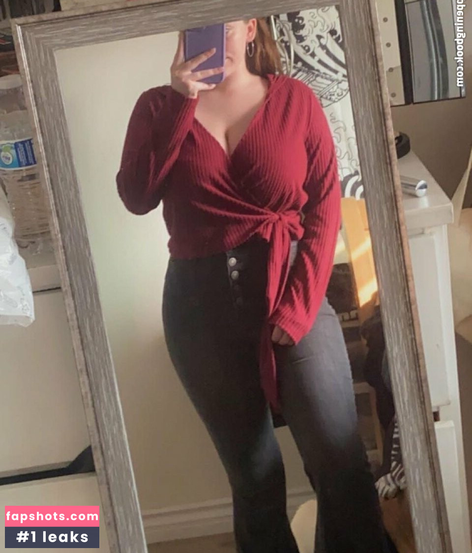 Lily Patrick gallery photo #2