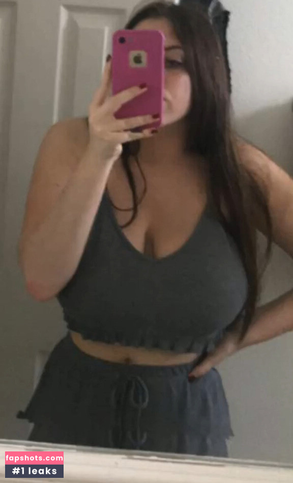 Lily Patrick gallery photo #39