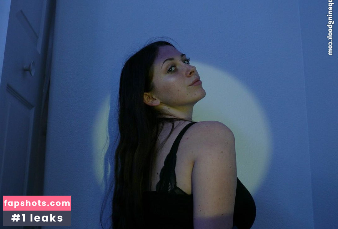 Lily Patrick gallery photo #43