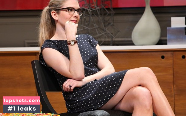 Lily Rabe gallery photo #11