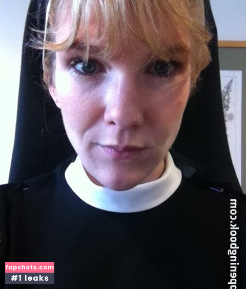 Lily Rabe gallery photo #19