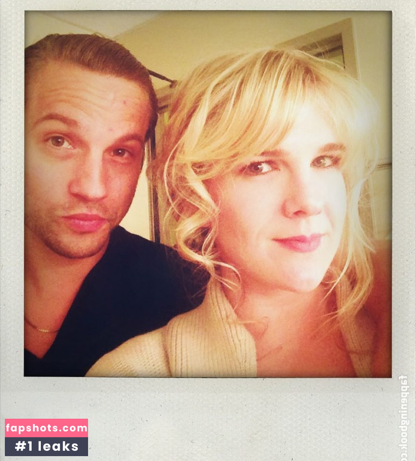 Lily Rabe gallery photo #25