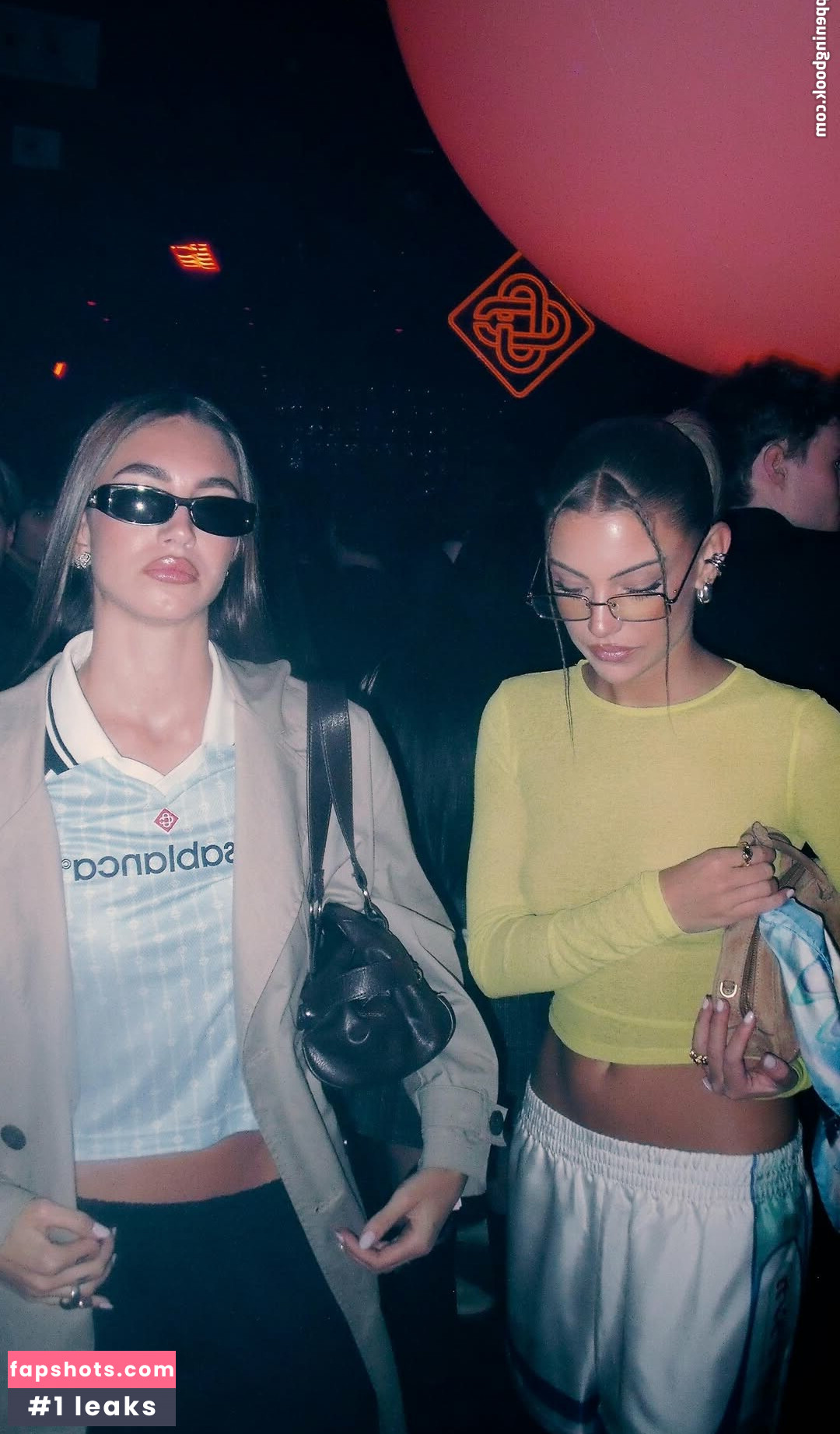 Lily Rowland gallery photo #19