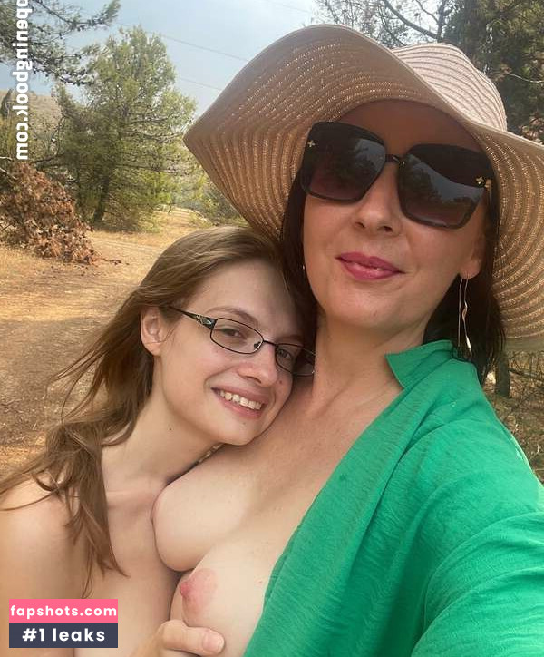 Lily Slutty gallery photo #14