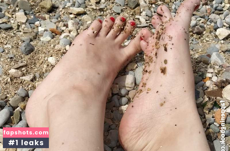 Lily Slutty gallery photo #22