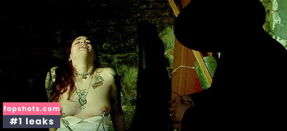 Lily St. Claire gallery photo #4