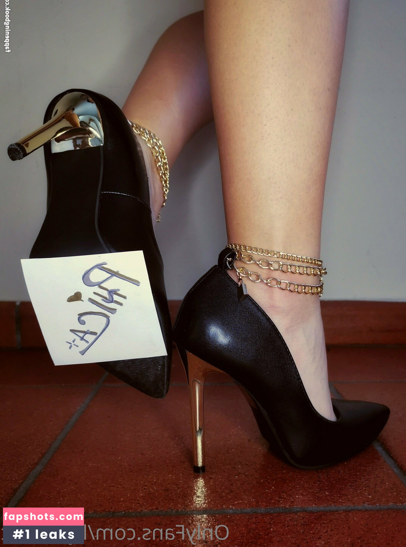 lily00feet Filtración Desnuda OnlyFans Foto #9 - Fapshots