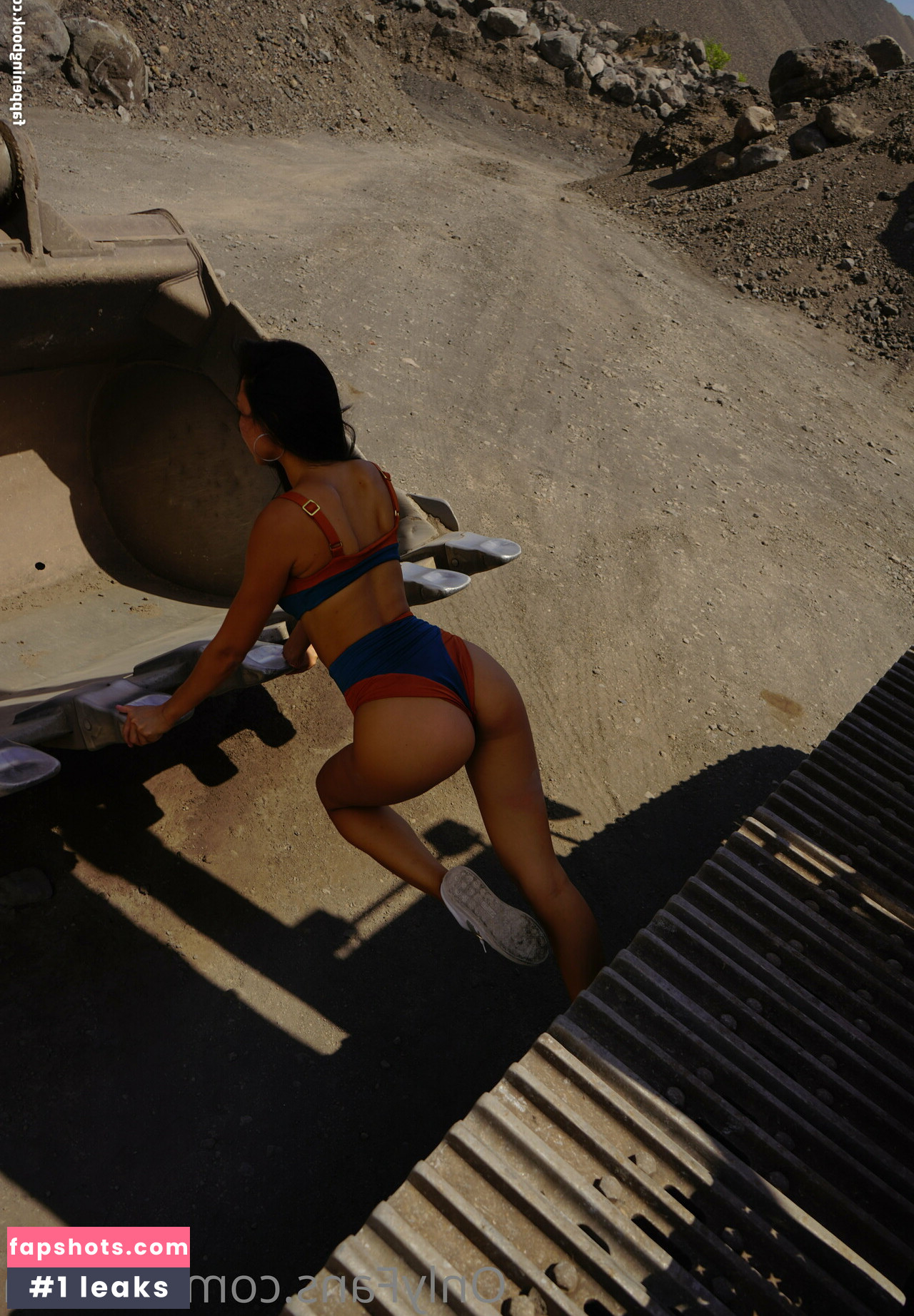 lily69 gallery photo #28