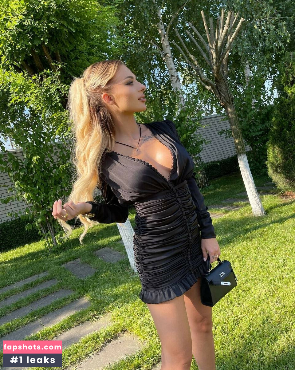 lilycatvip gallery photo #3