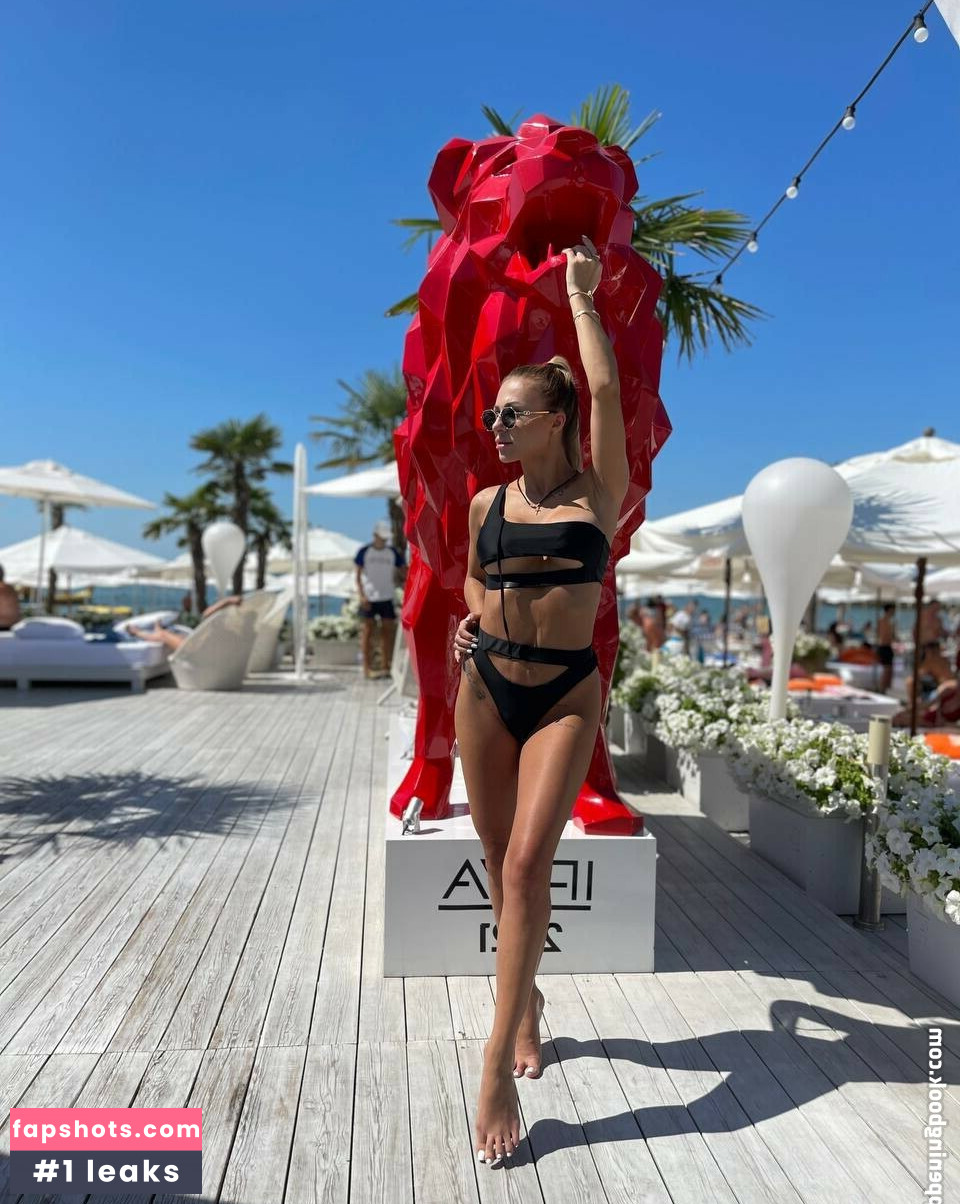 lilycatvip gallery photo #6