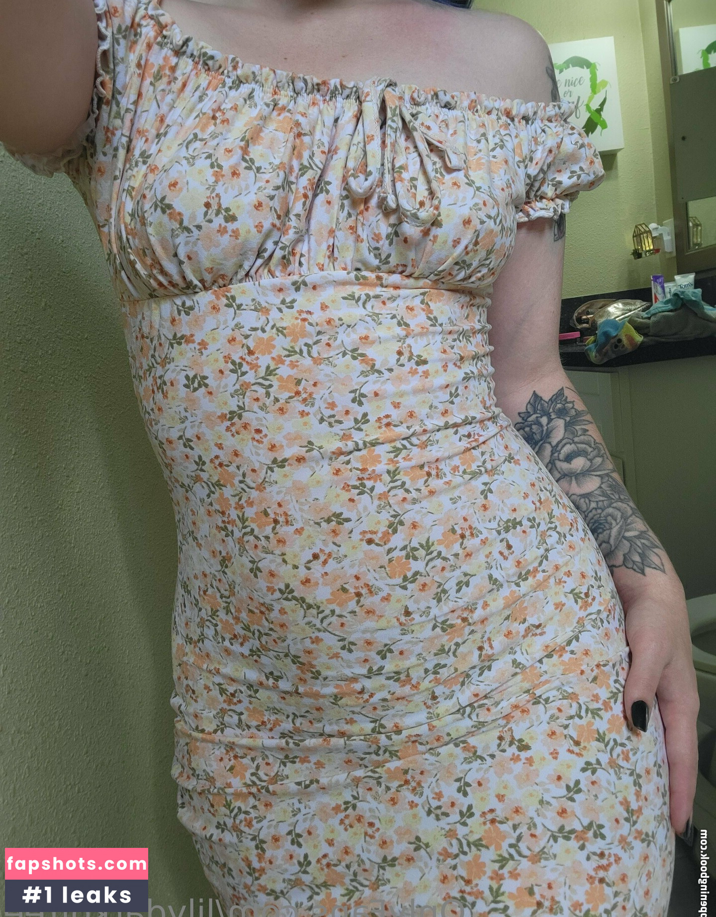 lilydarkofree gallery photo #4