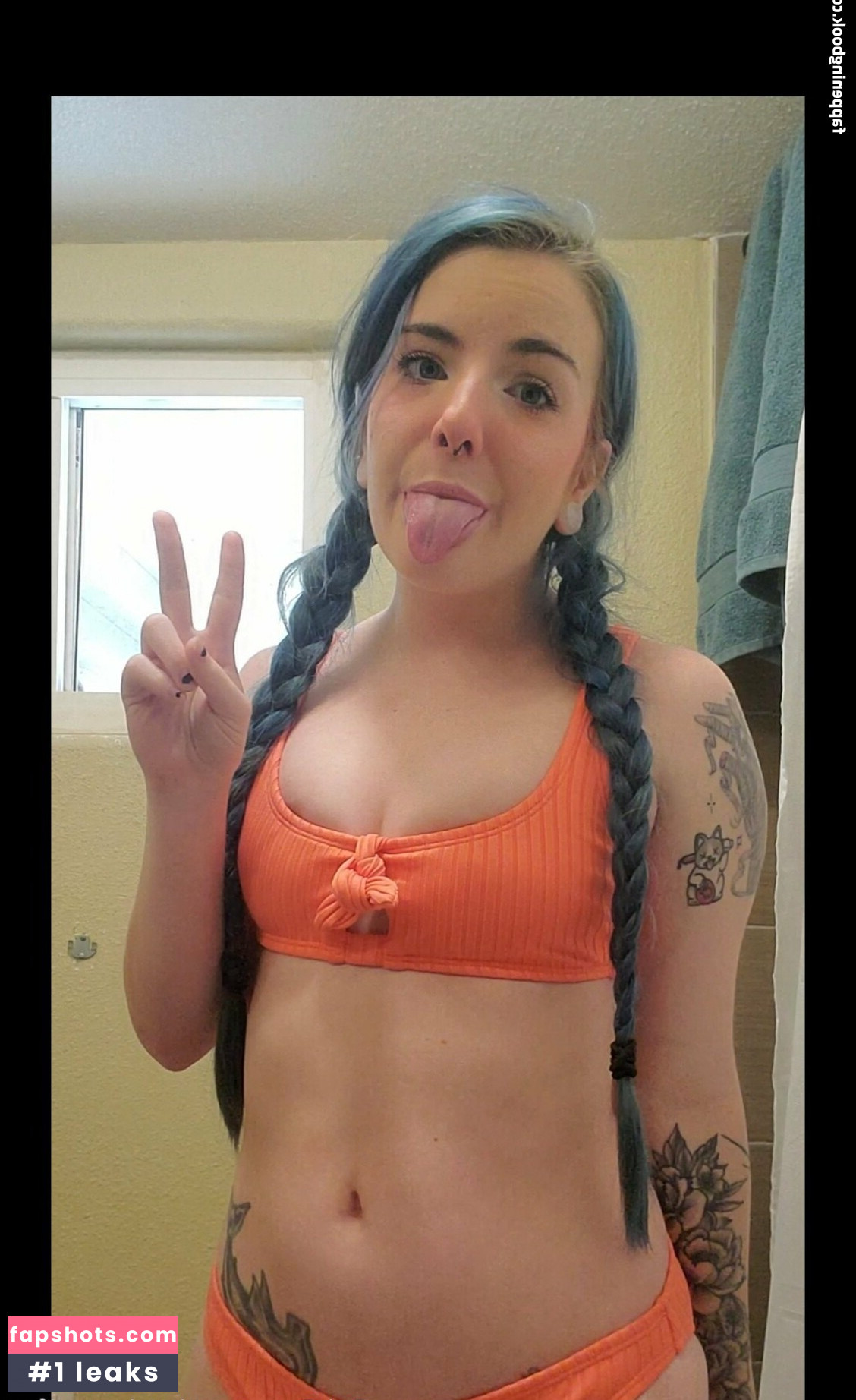 lilydarkofree gallery photo #35