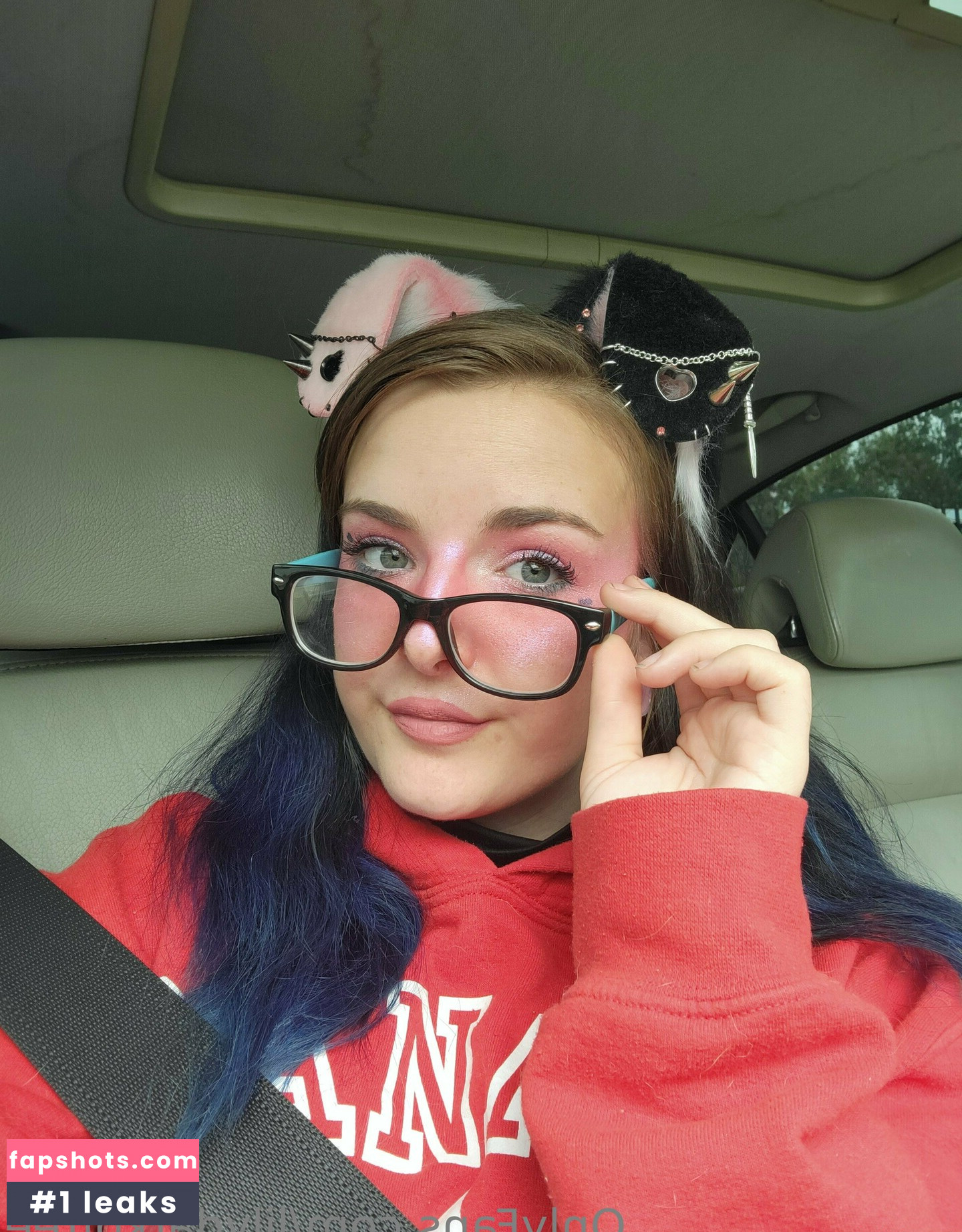 lilydarkofree gallery photo #8