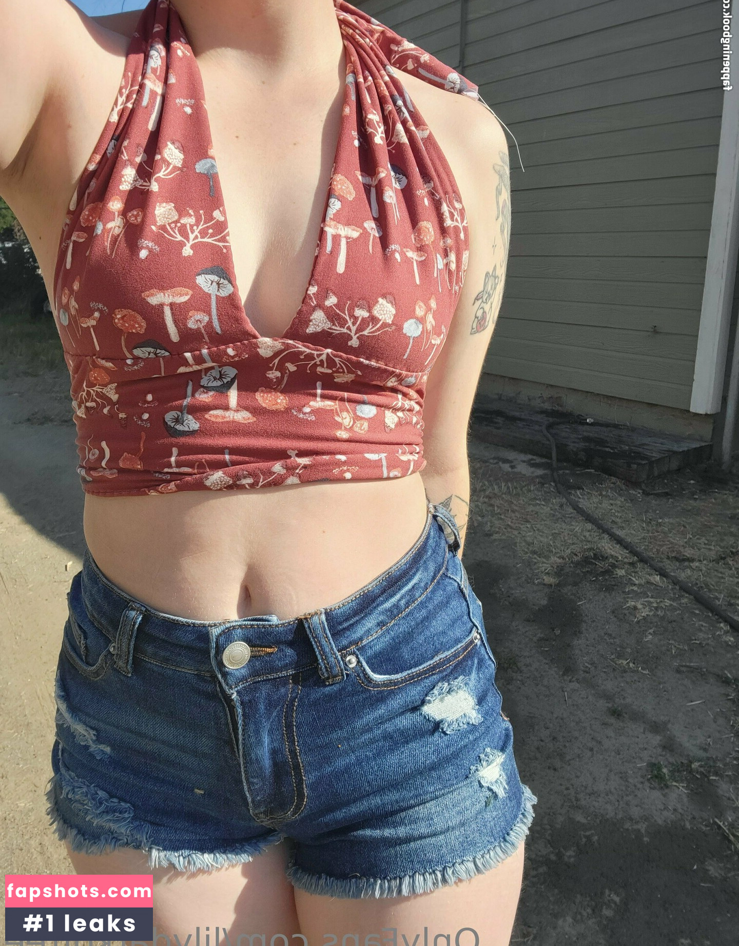 lilydarkofree gallery photo #9