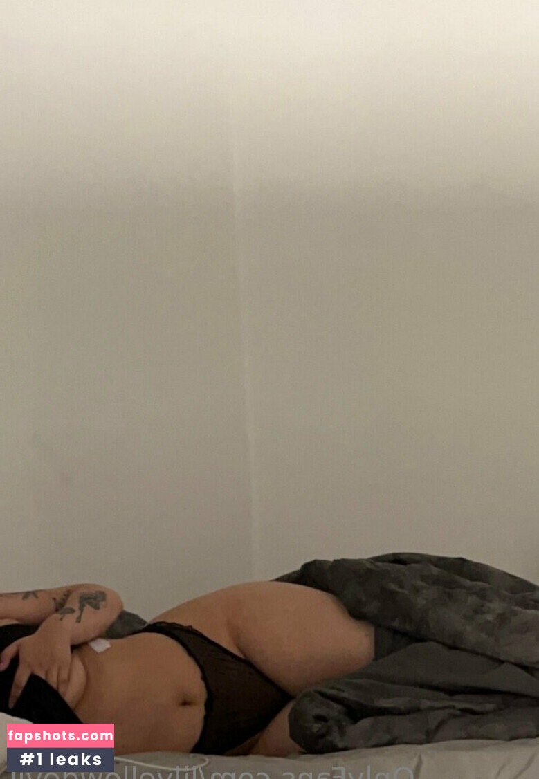 Lilyellowdevil gallery photo #12