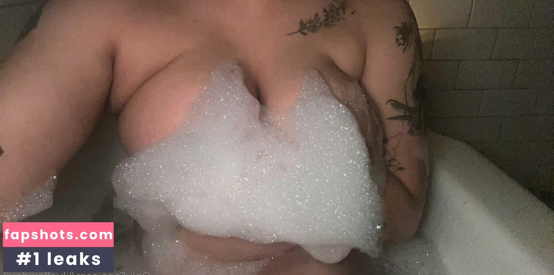 Lilyellowdevil gallery photo #16