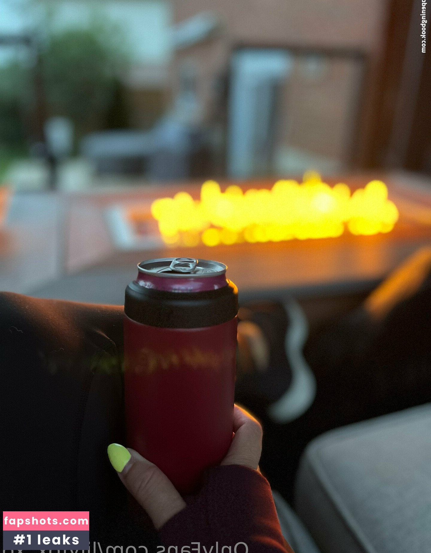 lilyfox_xo gallery photo #25