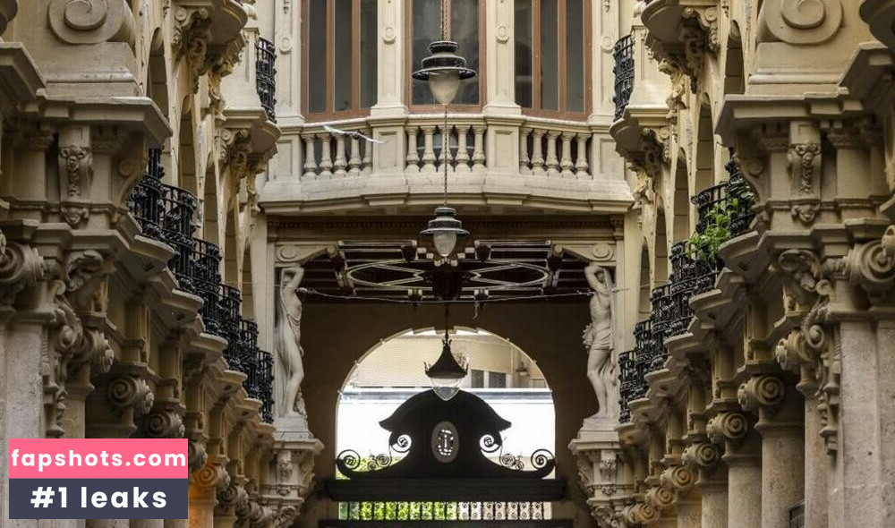 LilyGabrieli gallery photo #5