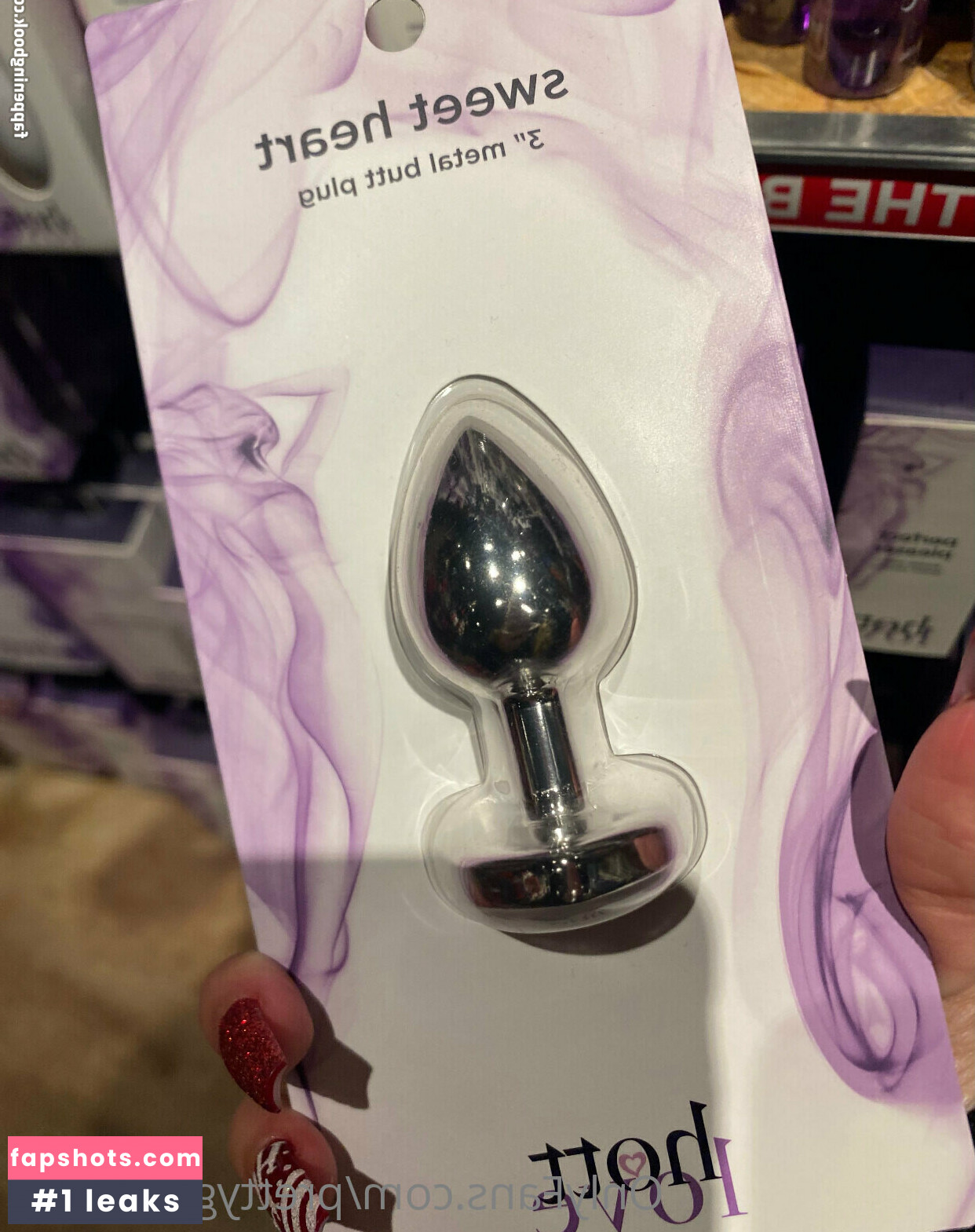 lilygoeswild199 gallery photo #4