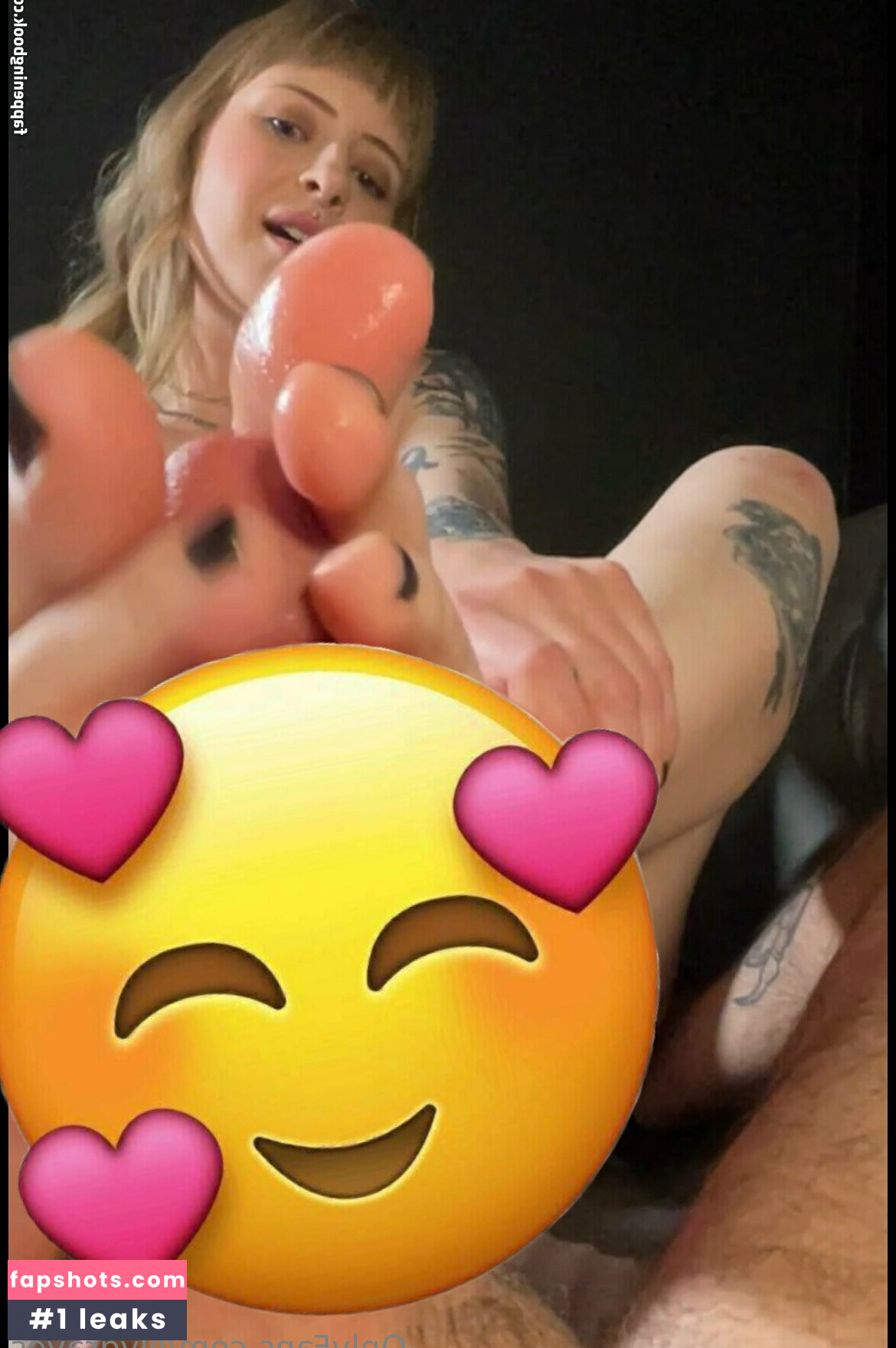 lilygraves gallery photo #2