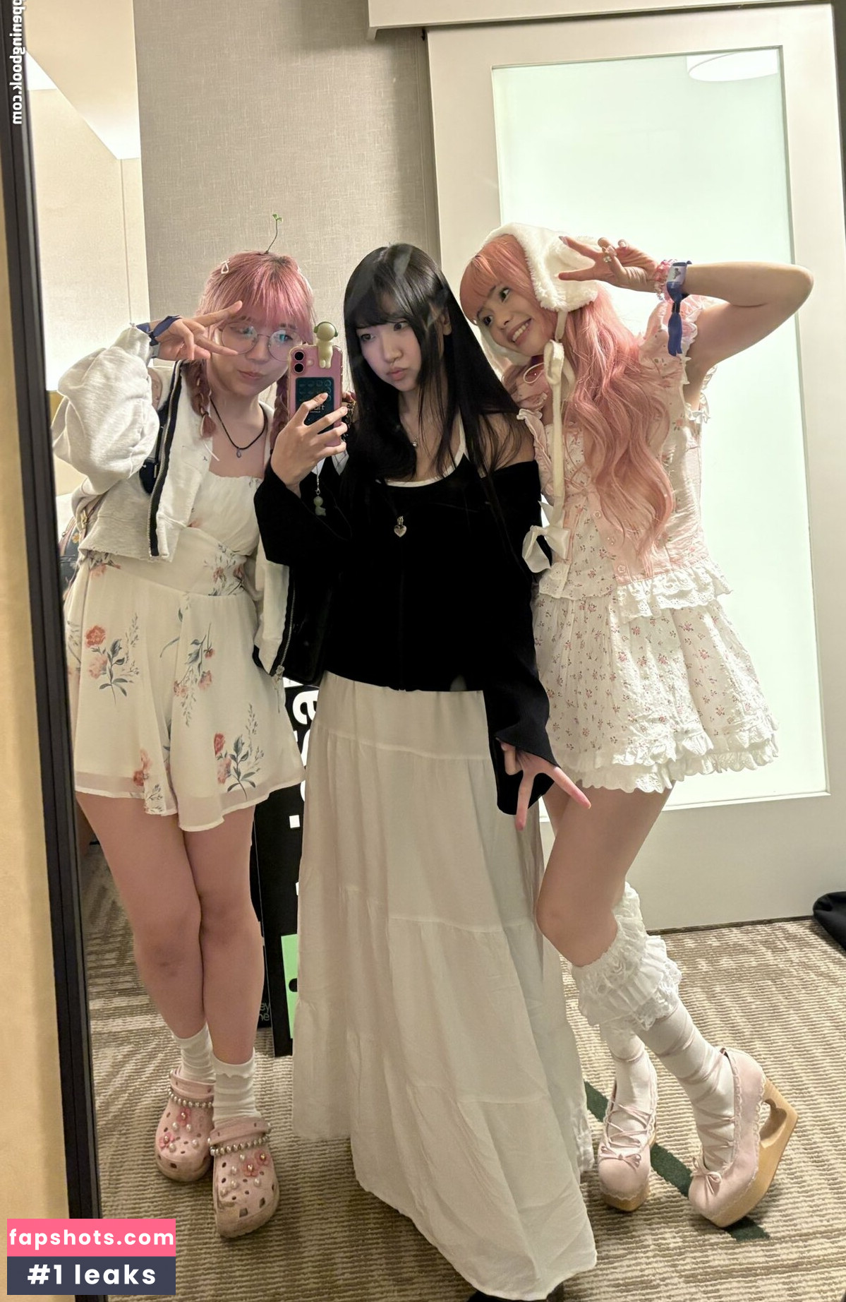 LilyPichu gallery photo #17