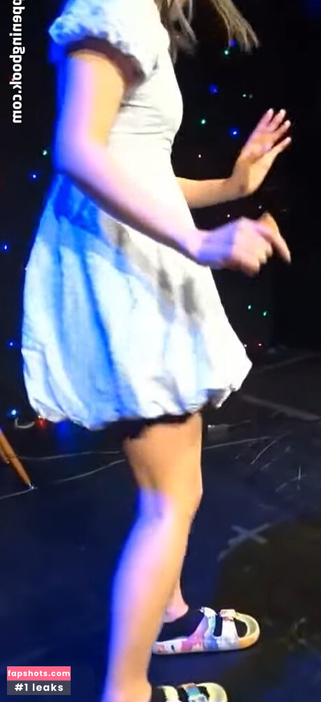 LilyPichu gallery photo #226