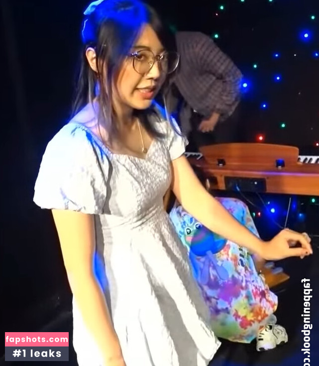 LilyPichu gallery photo #229